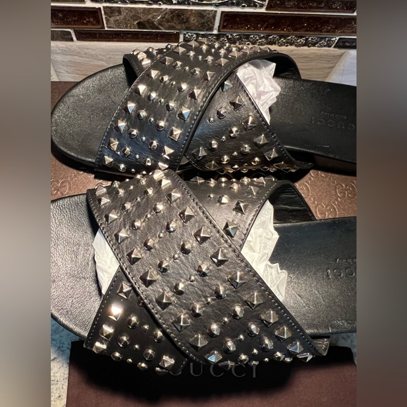 SOLD SOLD Authentic Gucci Vacchetta Austin Nero Sandal - Picture 6 of 16